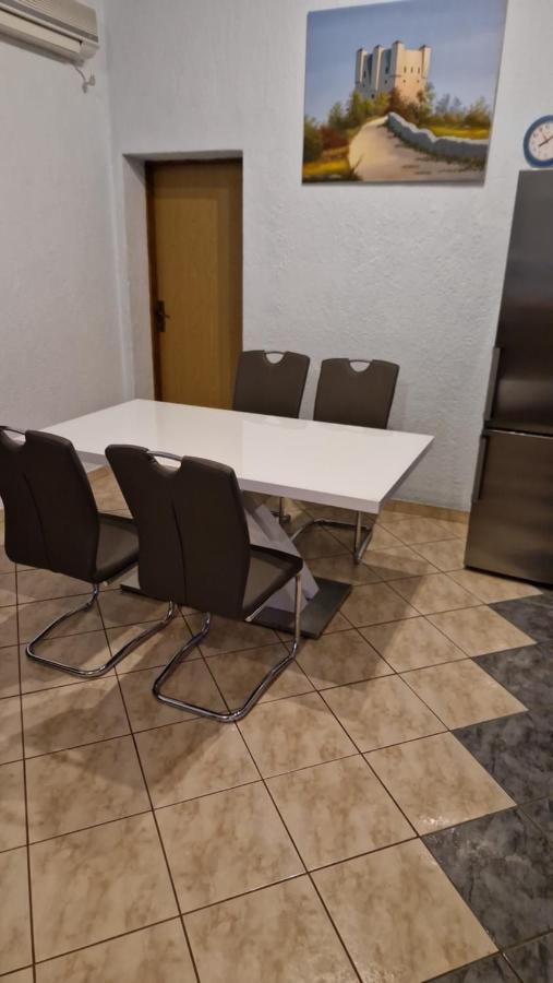 Apartment Jelena Сень Экстерьер фото